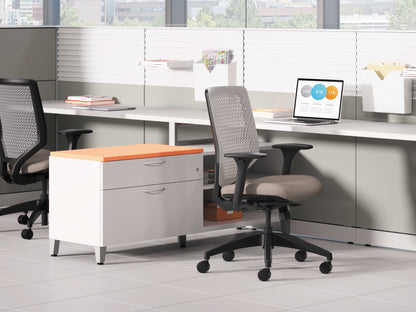 HON Solve Task Chair in a workspace
