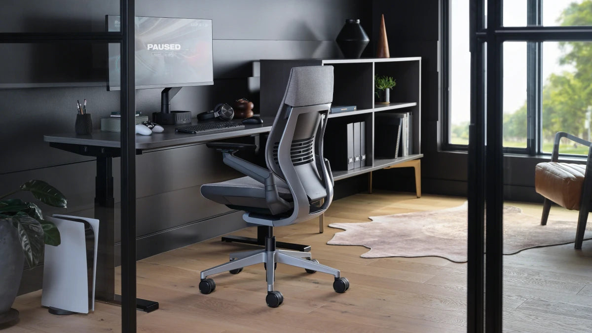 Solo Sit-to-Stand Desk