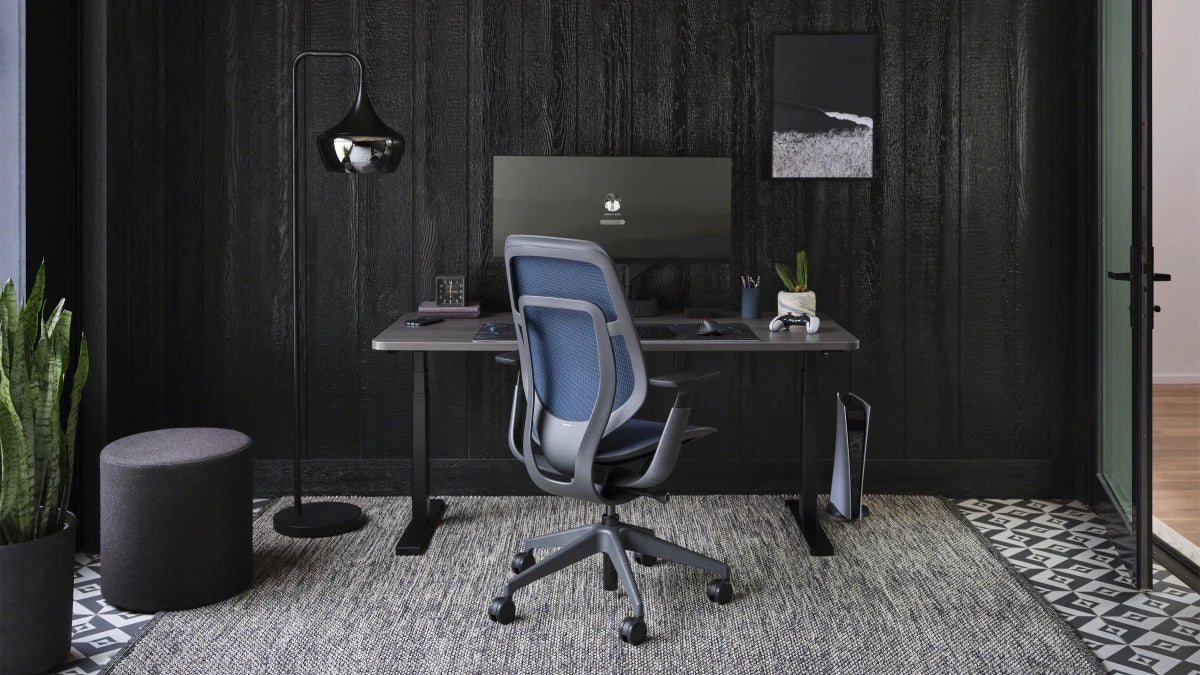 Solo Sit-to-Stand Desk